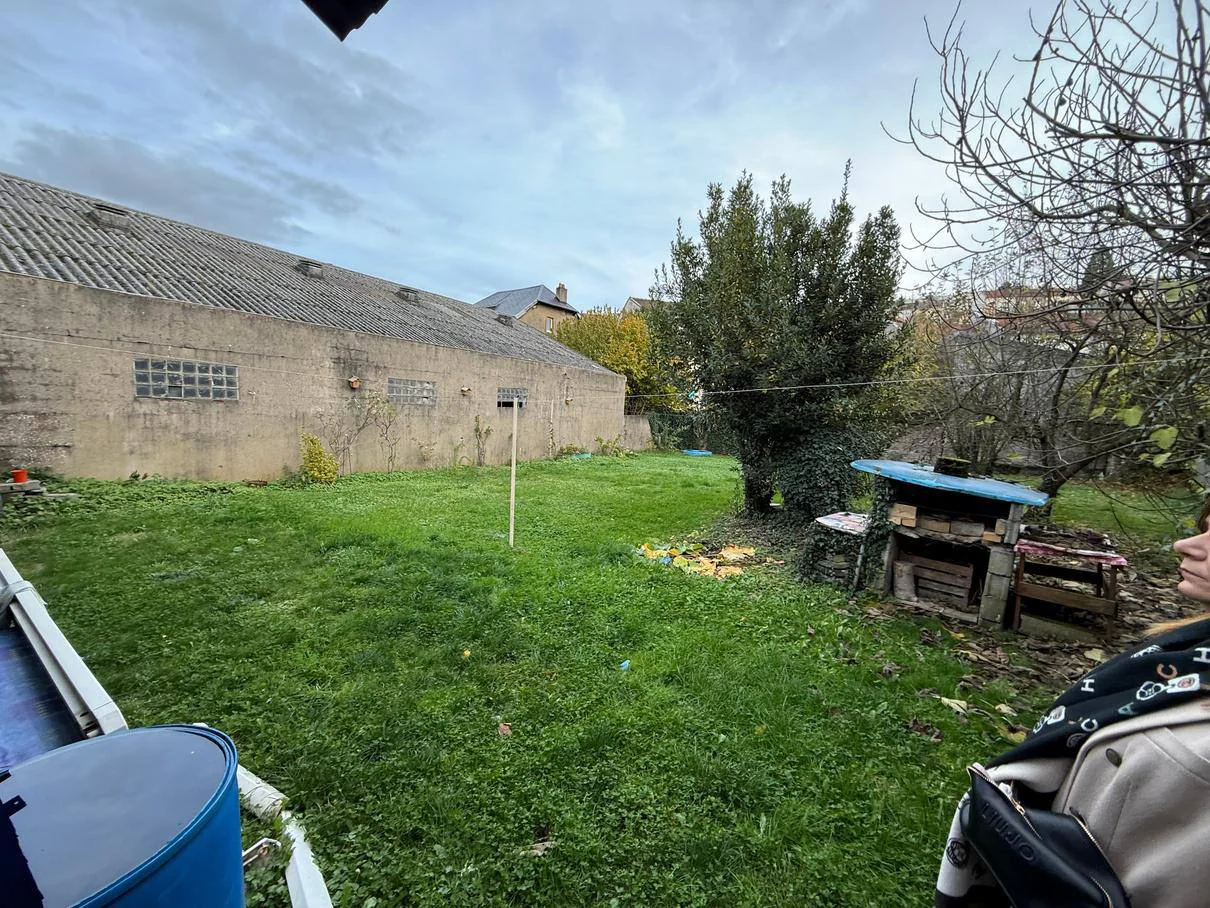 Terrain arrière avant réaménagement